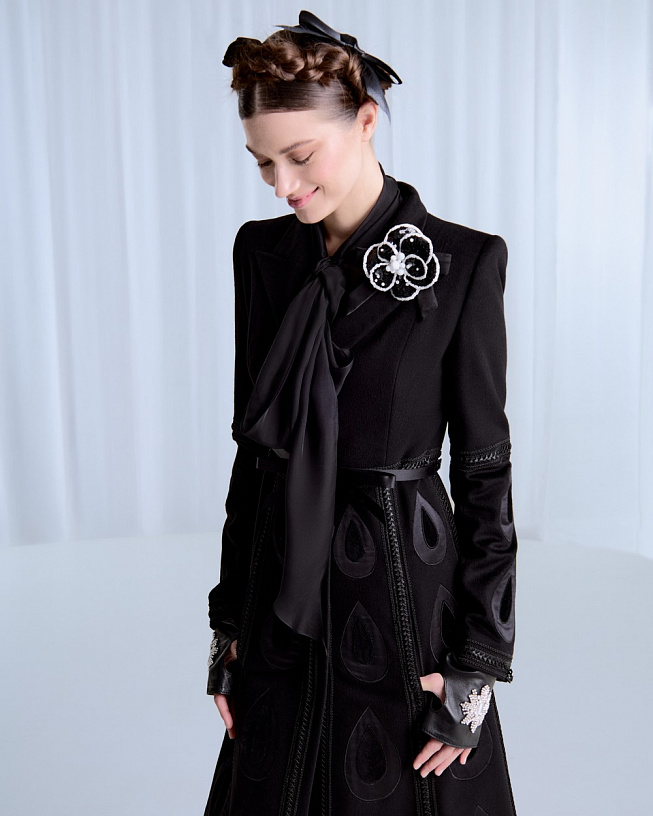 Черное пальто YaninaCouture
