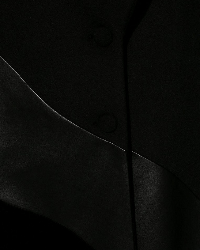 Wool coat with applique